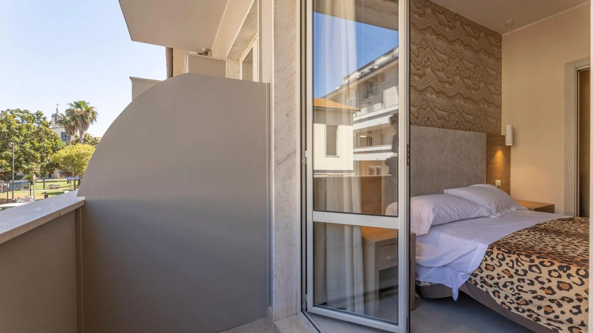 Affittacamere Ilenia'S Boutique Rooms Follonica Italia